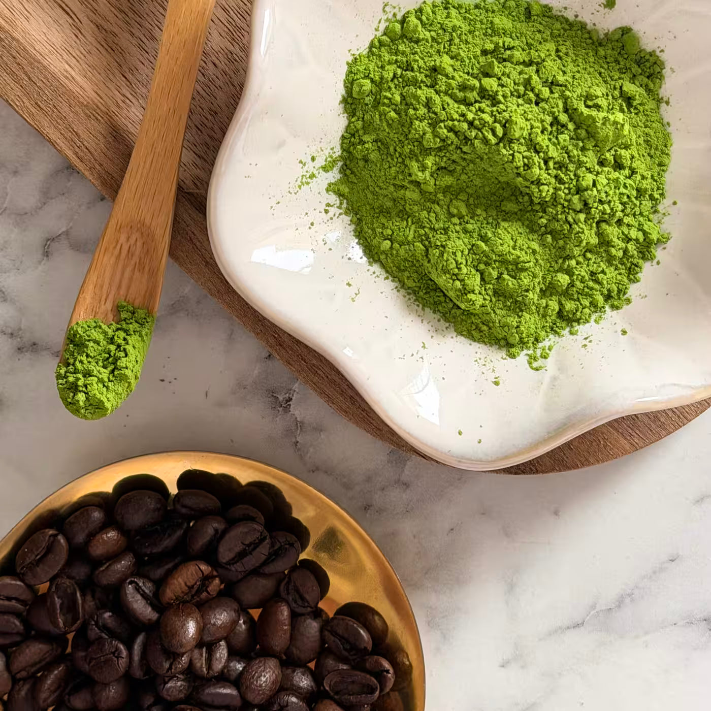 Matcha vs kawa? Wielkie porównanie energii, zdrowia i smaku